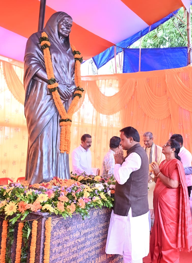 ମା' ରମାଦେବୀଙ୍କ ଶ୍ରାଦ୍ଧ ଦିବସରେ ମୁଖ୍ୟମନ୍ତ୍ରୀଙ୍କ ଶ୍ରଦ୍ଧାଞ୍ଜଳି