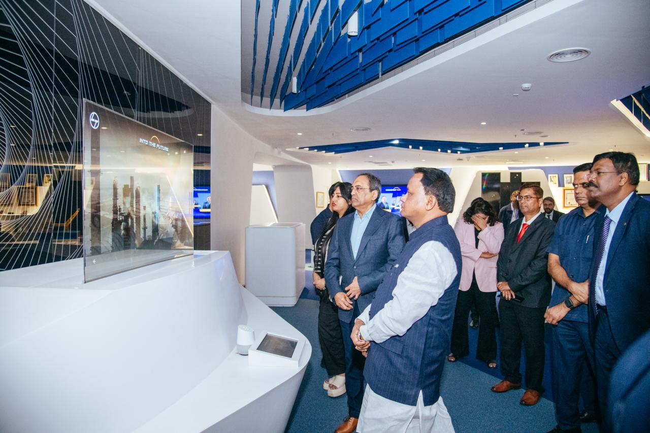 CM Visits L&T Facility, Explores Investment and Employment Opportunities in Odisha