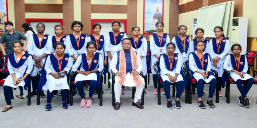 ‘ସେବା ଫାଉଣ୍ଡେସନ୍’ର ଦିବ୍ୟାଙ୍ଗ ସଦସ୍ୟଙ୍କ ସହ ମୁଖ୍ୟମନ୍ତ୍ରୀଙ୍କ ସାକ୍ଷାତ