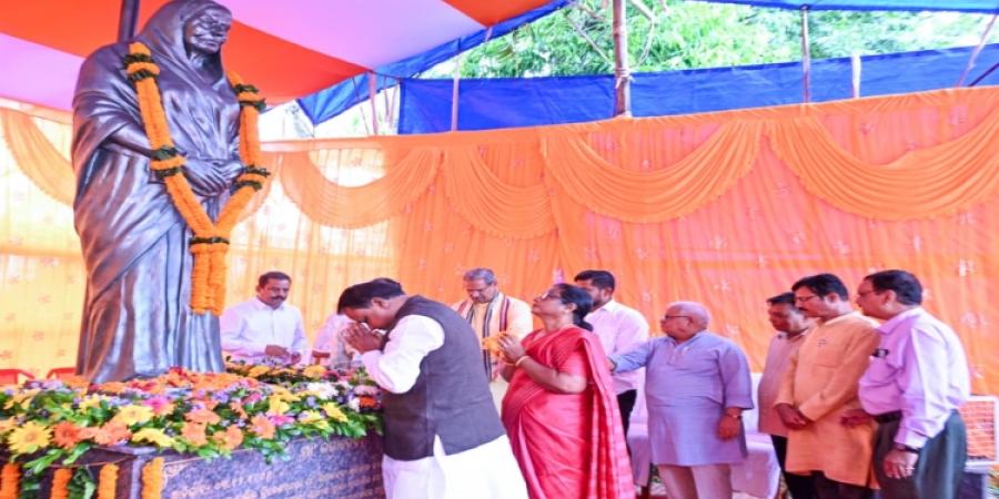 ମା' ରମାଦେବୀଙ୍କ ଶ୍ରାଦ୍ଧ ଦିବସରେ ମୁଖ୍ୟମନ୍ତ୍ରୀଙ୍କ ଶ୍ରଦ୍ଧାଞ୍ଜଳି