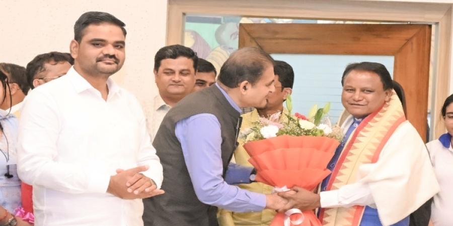 ଶିଳ୍ପ ବିକାଶରେ ଓଡ଼ିଶାର ନୂଆ ମାଇଲଖୁଣ୍ଟ, ମୁଖ୍ୟମନ୍ତ୍ରୀଙ୍କୁ ସମ୍ମାନ