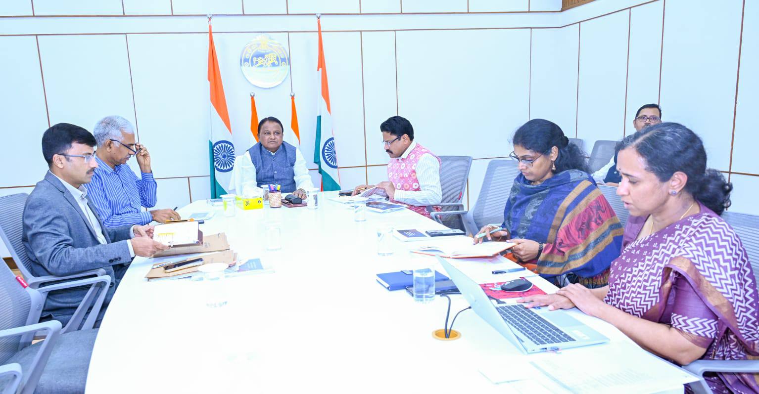 Hon’ble Chief Minister Shri Mohan Charan Majhi has reviewed various programs of Health and Family Welfare Department at Lokseba Bhawan.