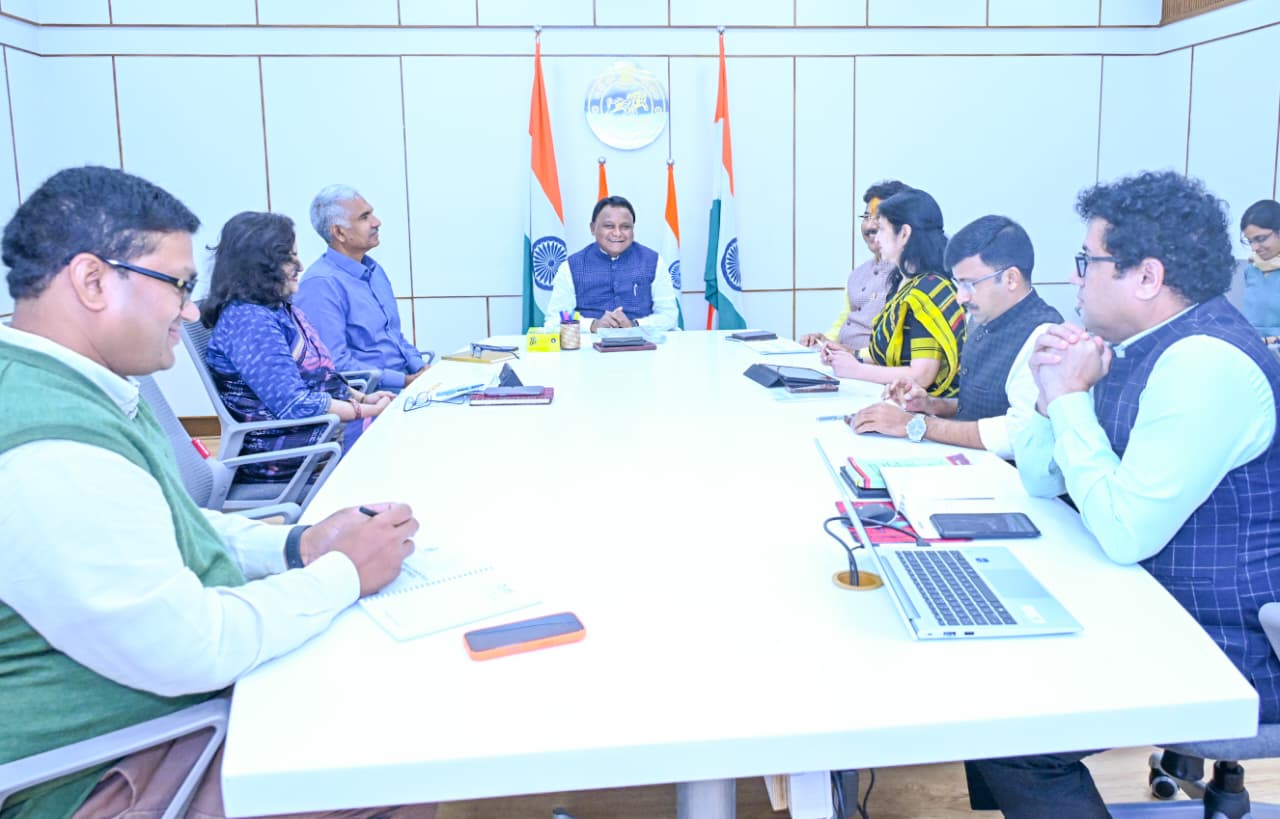 Hon’ble Chief Minister Shri Mohan Charan Majhi chaired a high-level meeting on the Bhubaneswar–Cuttack–Puri economic region, at Lok Seva Bhawan. 