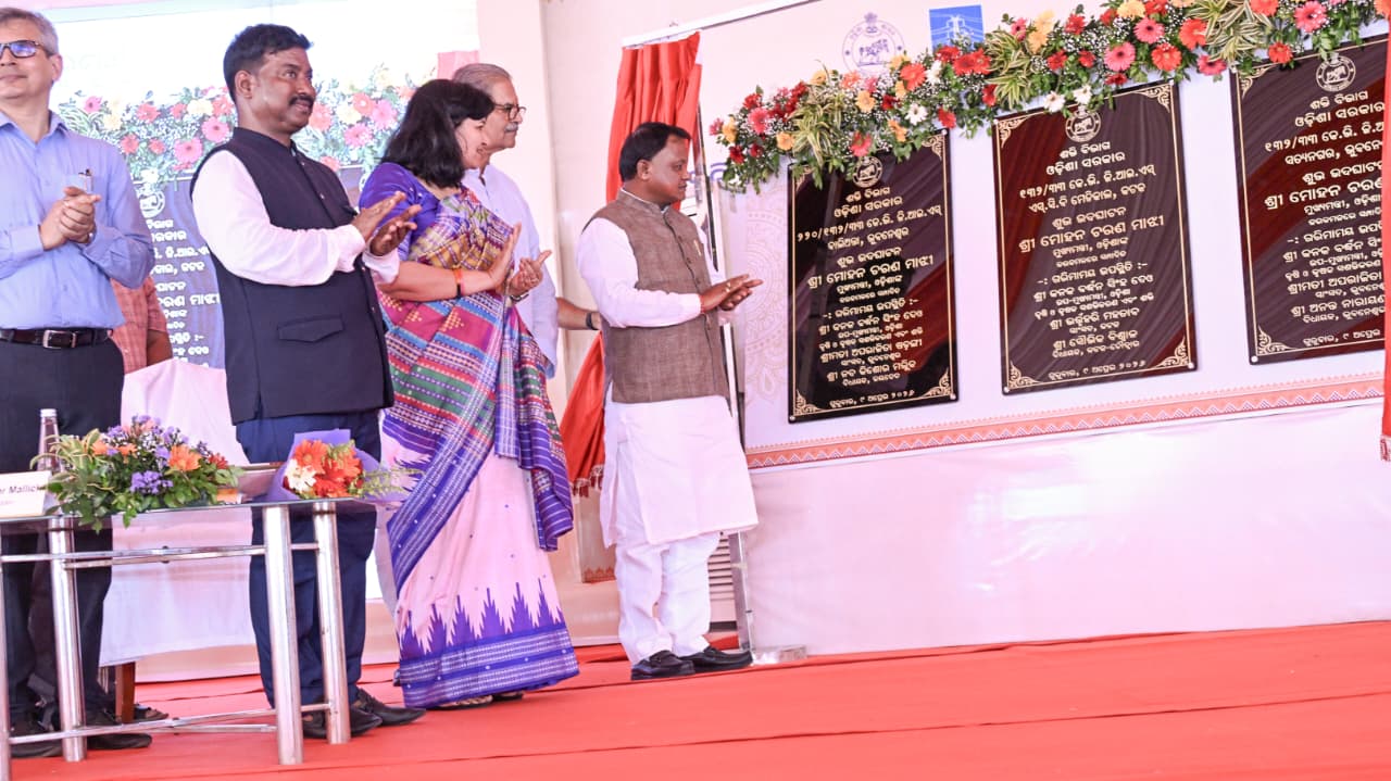 Hon'ble Chief Minister Shri Mohan Charan Majhi has inaugurated 3 new grid substations and 8 vital transmission lines at Balianta to globalize the electricity supply system of Bhubaneswar.