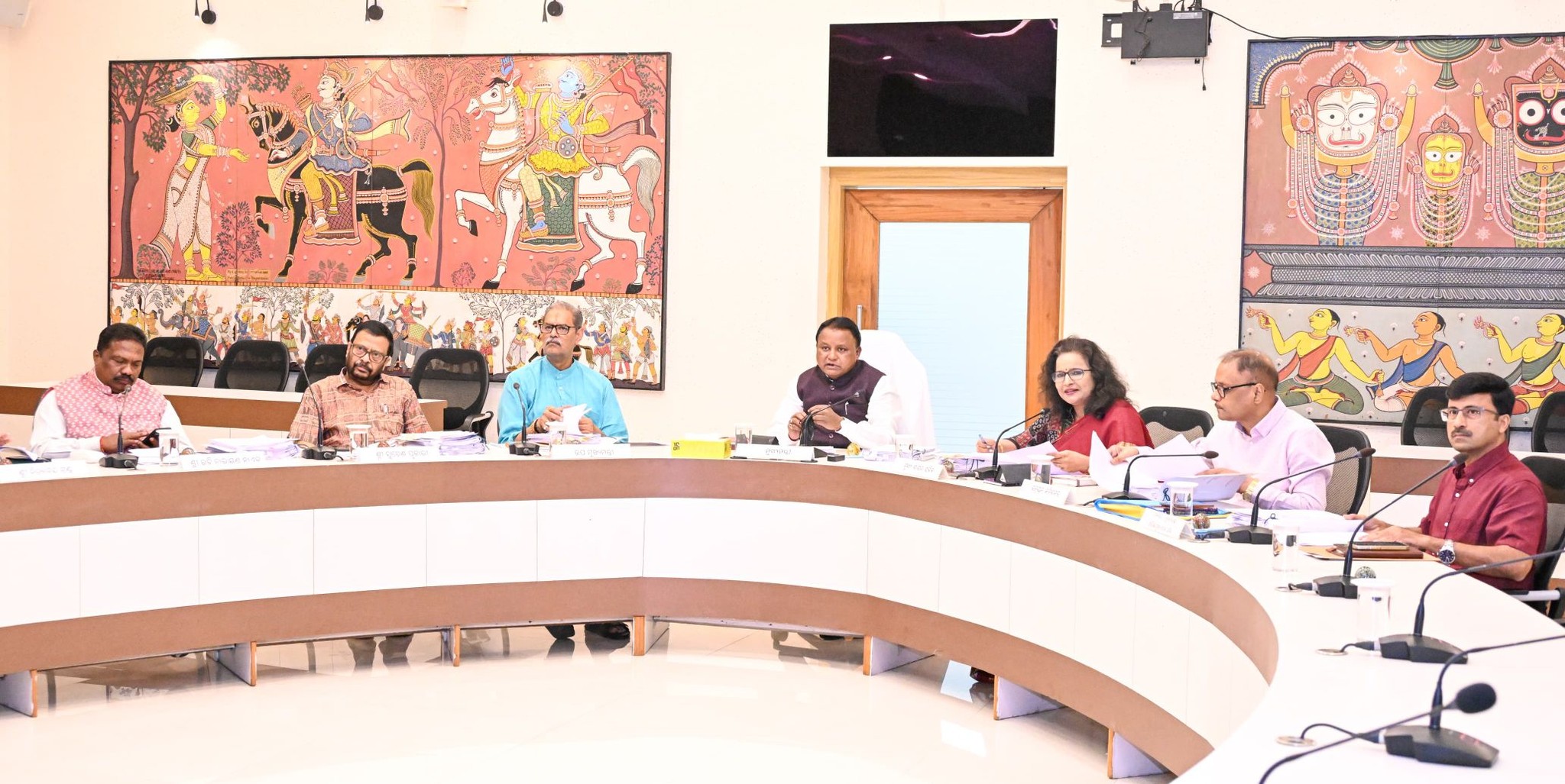 ମାନ୍ୟବର ମୁଖ୍ୟମନ୍ତ୍ରୀ ଶ୍ରୀ ମୋହନ ଚରଣ ମାଝୀ ଙ୍କ ଅଧ୍ୟକ୍ଷତାରେ ରାଜ୍ୟ କ୍ୟାବିନେଟର ଗୁରୁତ୍ୱପୂର୍ଣ୍ଣ ବୈଠକ ଅନୁଷ୍ଠିତ ହୋଇଛି।