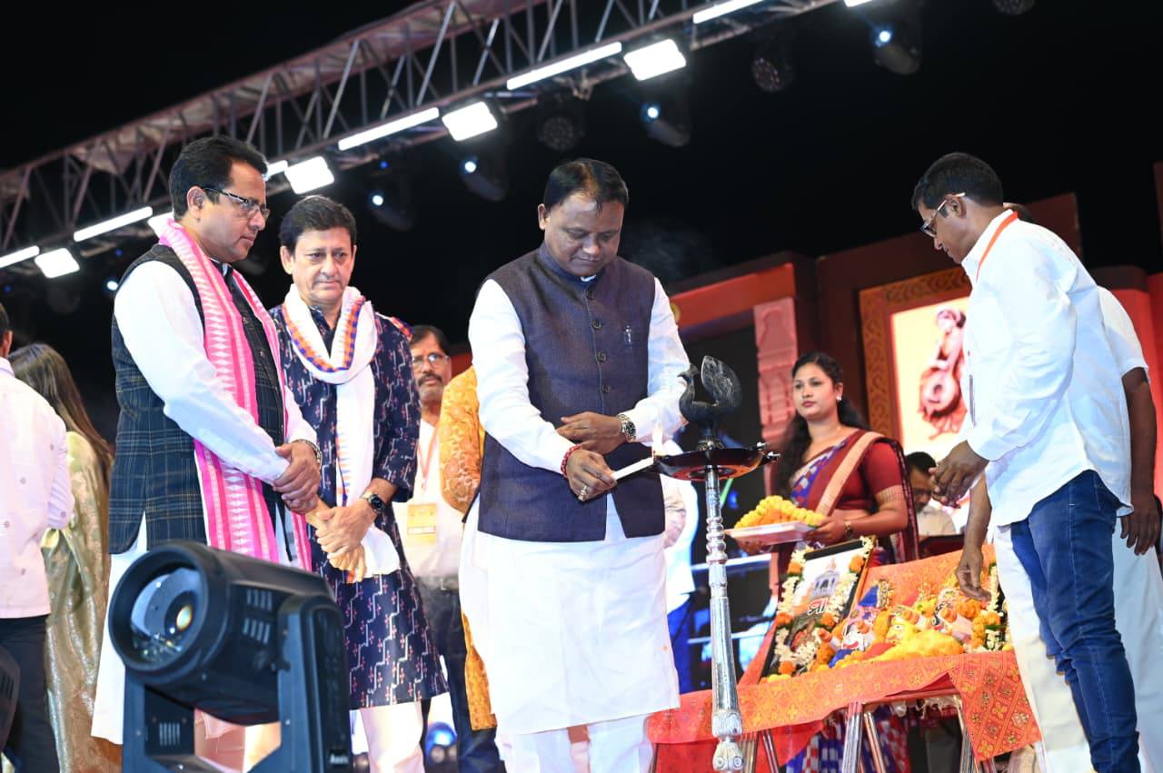 Hon'ble Chief Minister Shri Mohan Charan Majhi has joined the inauguration of 'Anandpur Mahotsav'.