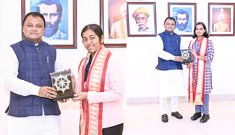 Tina Rath and Alisha Biswal, who achieved success in the ongoing CBSE 10th class examination by scoring 500 out of 500 marks, met at Lokseva Bhawan.