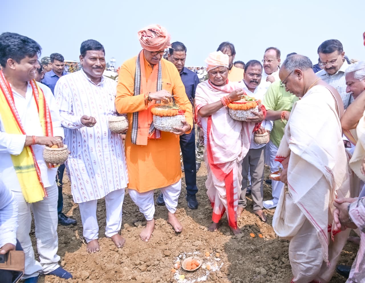 Hon'ble Chief Minister Shri Mohan Charan Majhi has provided financial assistance of Rs. 838 crore 48 lakh to 41 lakh 68 thousand 582 farmers of the state under the CM-KISAN scheme on the occasion of Holy Akshaya Vriday and State Farmers' Day.