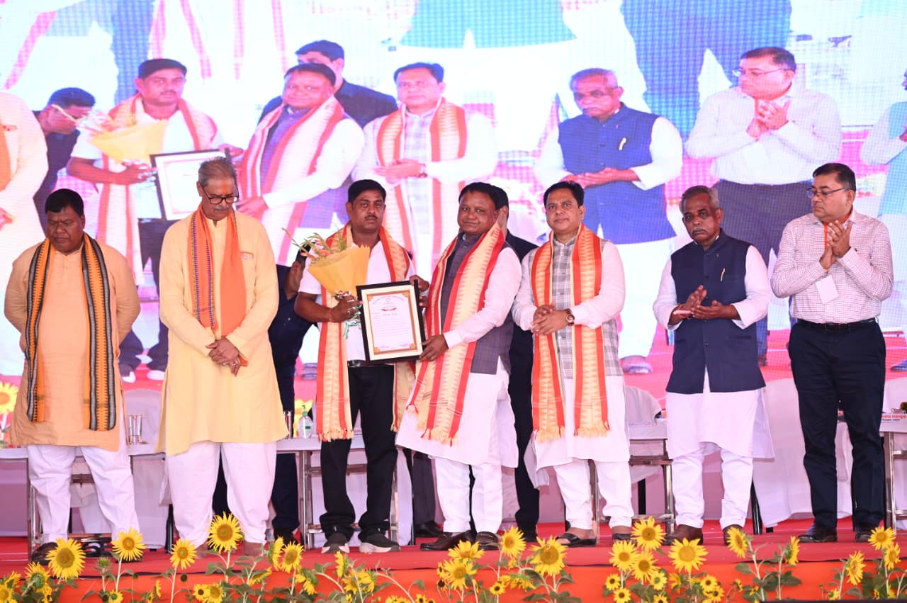 Hon'ble Chief Minister Shri Mohan Charan Majhi has attended the 50th anniversary and golden jubilee celebrations of BNK High School in Purushottampur, Keonjhar district.