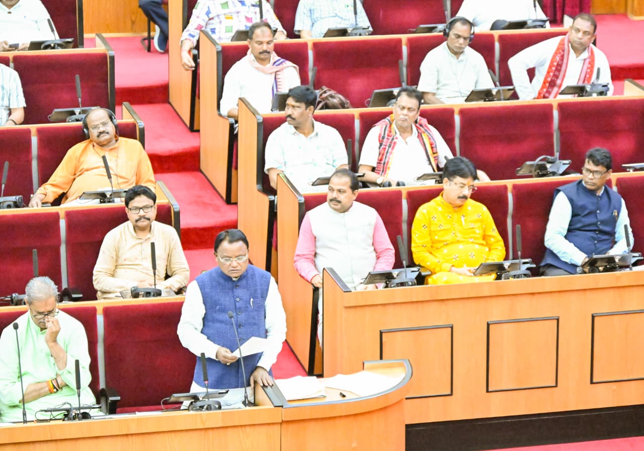 Hon'ble Chief Minister Shri Mohan Charan Majhi is giving answers regarding the discussion on the presentation of expenditure sanction bill in the assembly regarding the financial year 2026-27 budget.