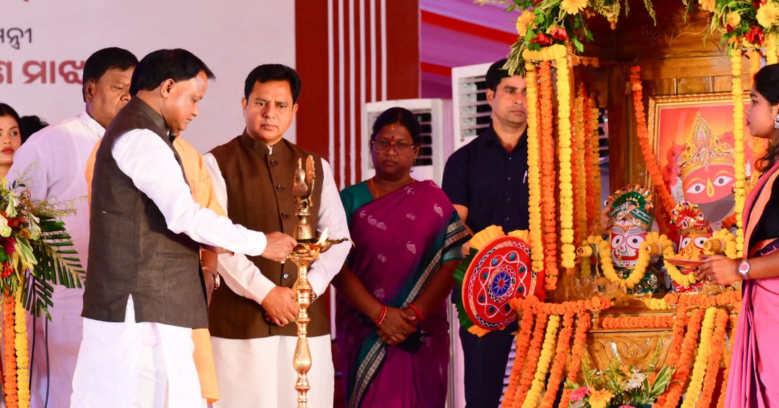 Hon'ble Chief Minister Shri Mohan Charan Majhi has inaugurated the state-of-the-art 'Aam Bus Depot' and 25 environment-friendly e-buses in Keonjhar.