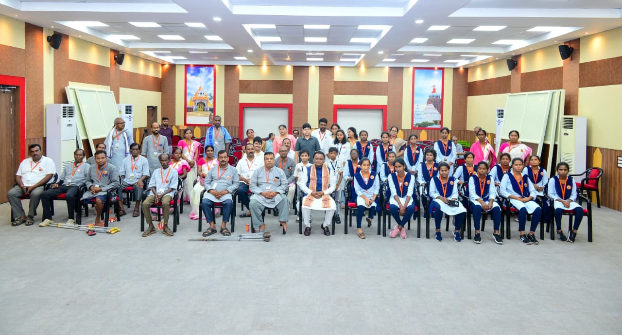 Chief Minister Meets Persons with Disabilities from ‘Seva Foundation’