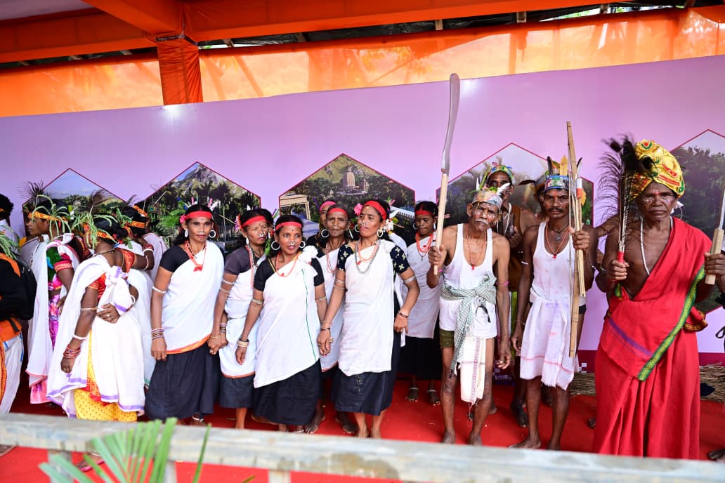 ତପ୍ତପାଣିରେ ରାଷ୍ଟ୍ରପତିଙ୍କୁ ରାଜ୍ୟପାଳ ଓ ମୁଖ୍ୟମନ୍ତ୍ରୀଙ୍କ ସ୍ୱାଗତ
