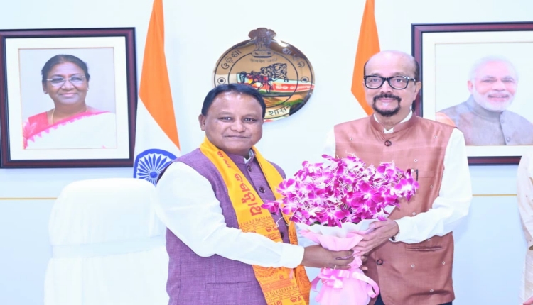 ମୁଖ୍ୟମନ୍ତ୍ରୀଙ୍କୁ ଭେଟିଲେ ଛତିଶଗଡ଼ ରାଜ୍ୟପାଳ 