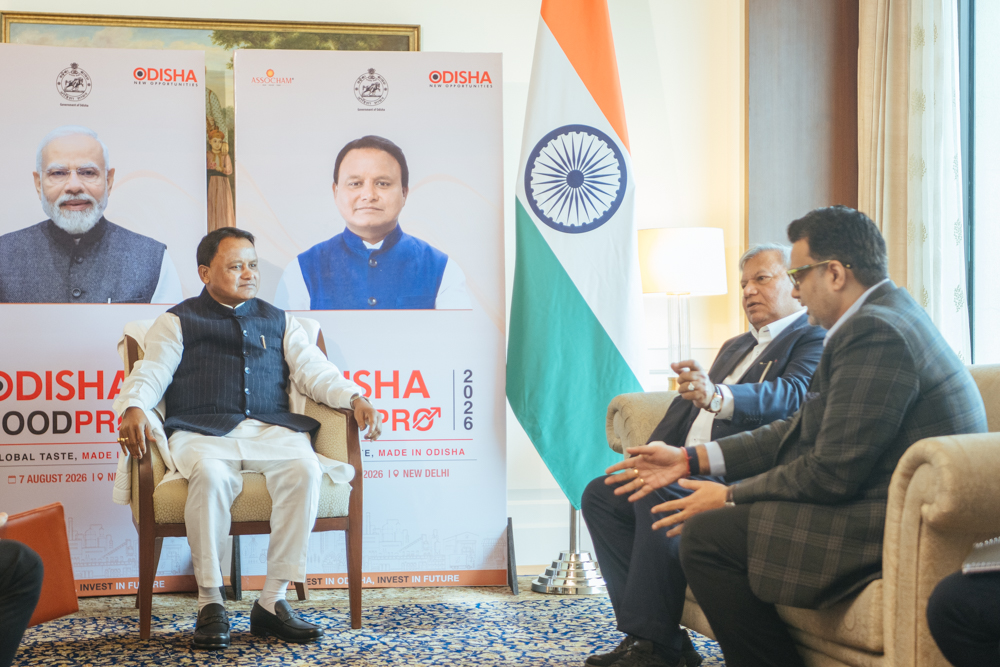 Chief Minister Holds G2B Meetings with Industrialists and Investors to Accelerate Investment Implementation