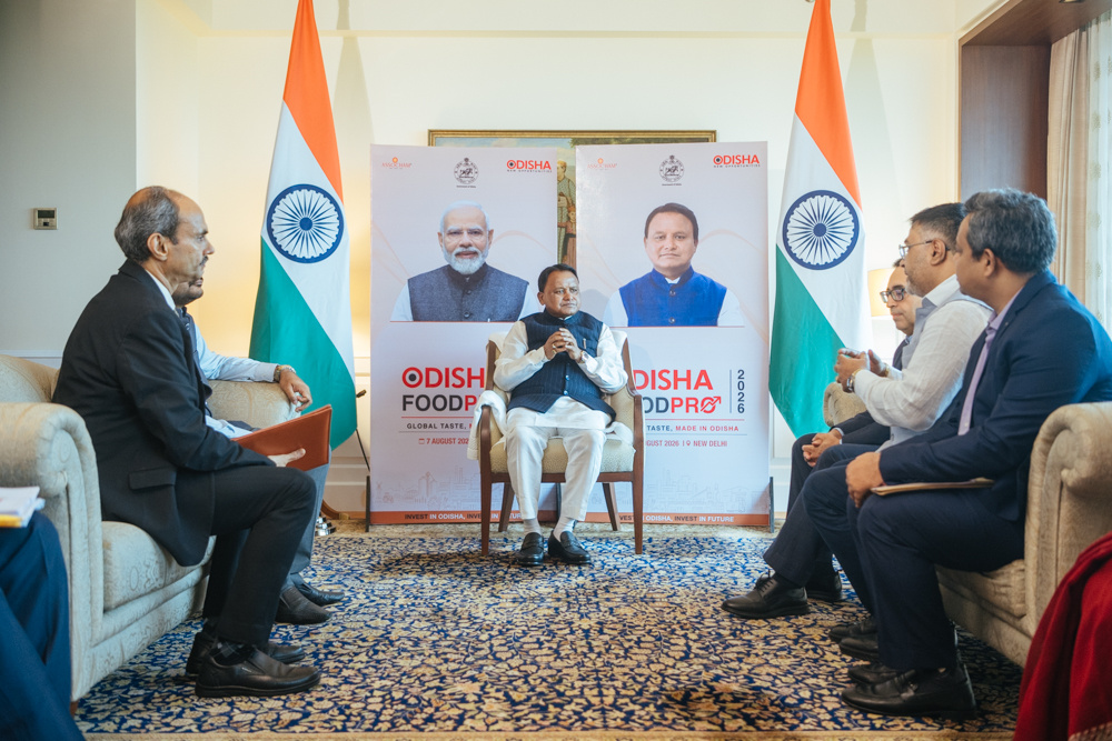 Chief Minister Holds G2B Meetings with Industrialists and Investors to Accelerate Investment Implementation