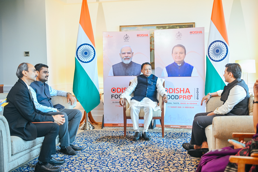 Chief Minister Holds G2B Meetings with Industrialists and Investors to Accelerate Investment Implementation