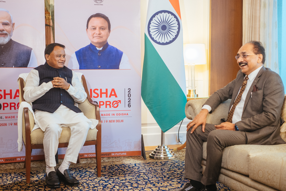 Chief Minister Holds G2B Meetings with Industrialists and Investors to Accelerate Investment Implementation