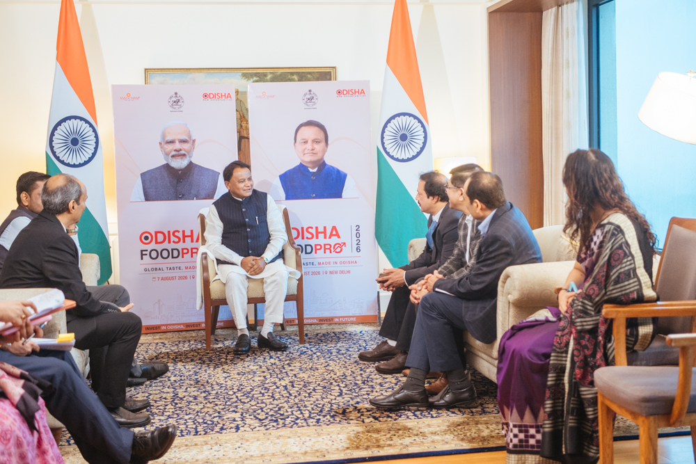 Chief Minister Holds G2B Meetings with Industrialists and Investors to Accelerate Investment Implementation