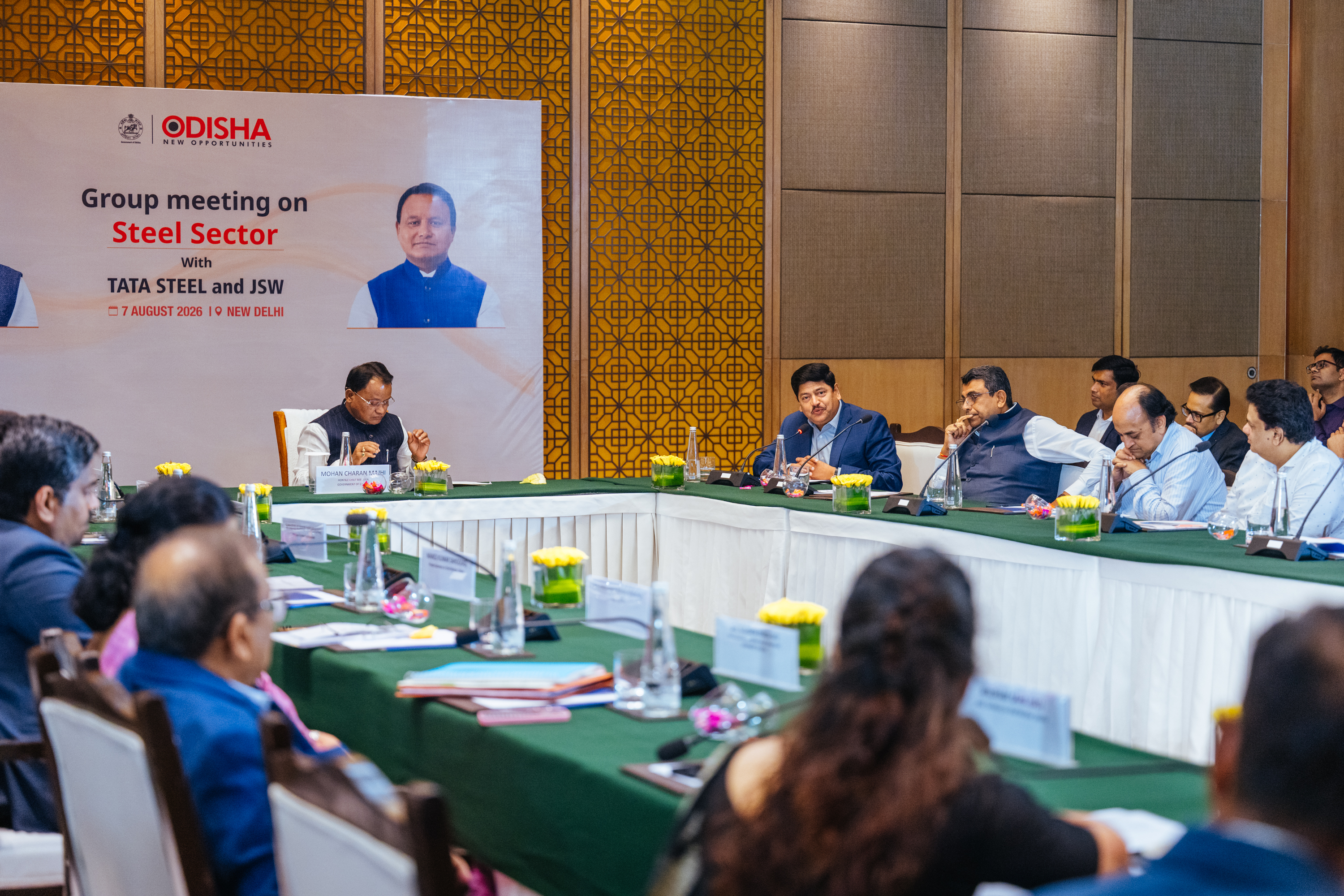 Chief Minister Holds Discussions with Industry Leaders on New Investments and Industrial Expansion in Odisha