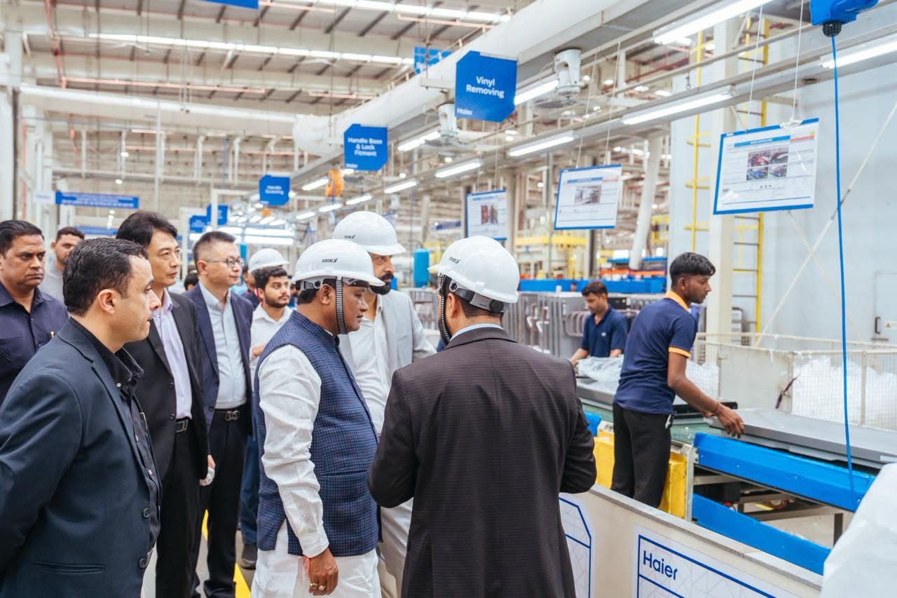 Chief Minister Shri Mohan Charan Majhi visited the Haier manufacturing facility in Noida