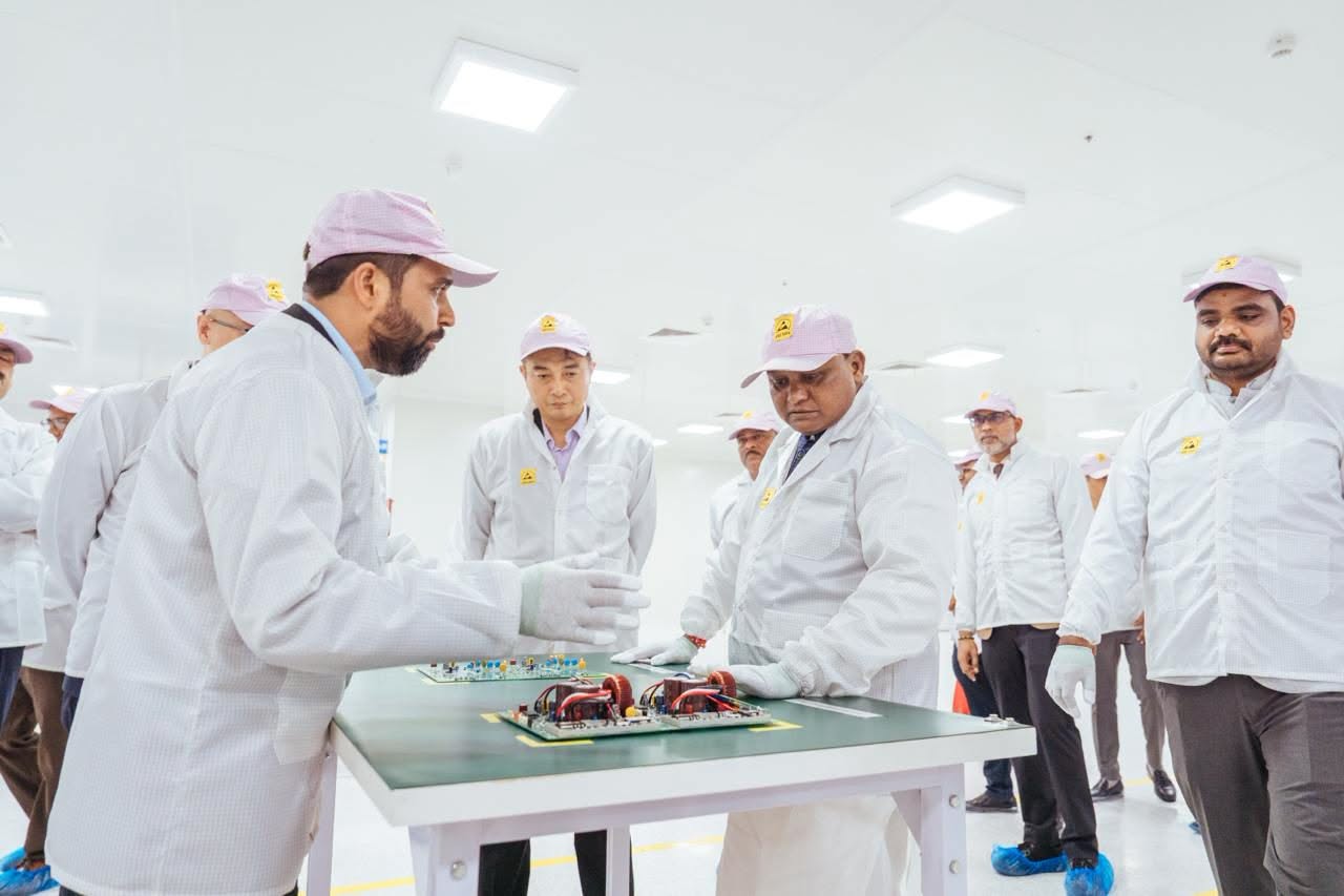 Chief Minister Shri Mohan Charan Majhi visited the Haier manufacturing facility in Noida