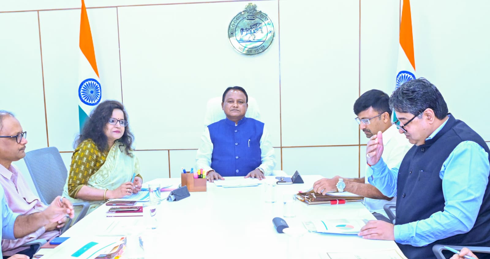 Chief Minister Reviews Finance Department, Advises Improving Revenue Collection Efficiency and Increasing Capital and Programme Expenditure