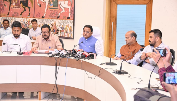 Chief Minister Announces ₹1,000-Crore Ten-Point Special Package for Flood-Affected Areas