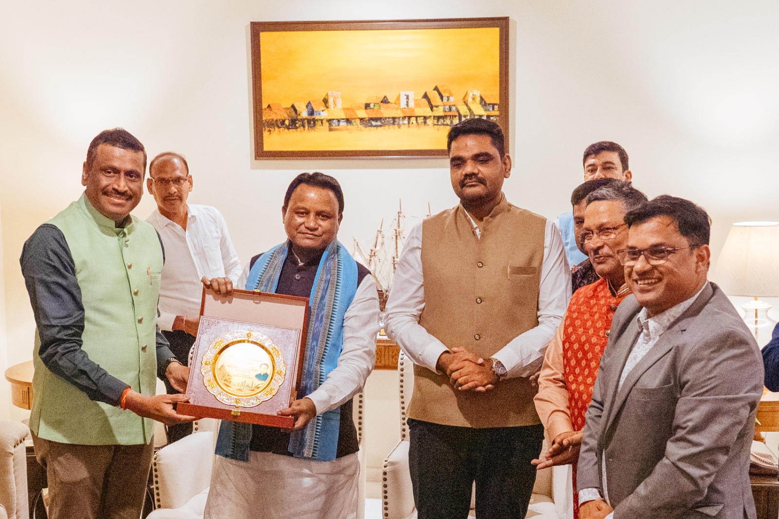 ୟୁଏଇ ଗସ୍ତରେ ମୁଖ୍ୟମନ୍ତ୍ରୀଙ୍କୁ ଭାରତୀୟ ରାଷ୍ଟ୍ରଦୂତ ଓ ପ୍ରବାସୀ ଓଡ଼ିଆ ସମୁଦାୟର ସୌଜନ୍ୟମୂଳକ ସମ୍ବର୍ଦ୍ଧନା