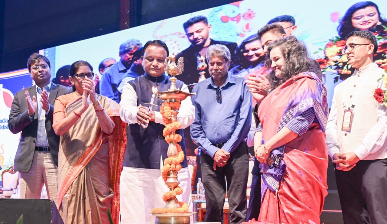 ଭୁବନେଶ୍ୱରରେ ଓଡ଼ିଶା ଟ୍ରାଭେଲ୍ ବଜାରର ସପ୍ତମ ସଂସ୍କରଣ ଉଦ୍‌ଘାଟିତ, ପର୍ଯ୍ୟଟନ କ୍ଷେତ୍ରରେ ନିବେଶ ପାଇଁ ଜାତୀୟ ଓ ଅନ୍ତର୍ଜାତୀୟ ନିବେଶକଙ୍କୁ ମୁଖ୍ୟମନ୍ତ୍ରୀଙ୍କ ଆହ୍ୱାନ