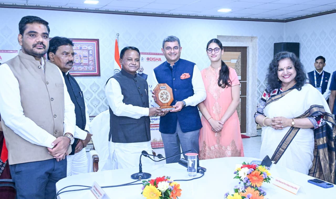 Inauguration of Industrial Projects in Kalinganagar: Chief Minister Holds Discussions with Industry Leaders