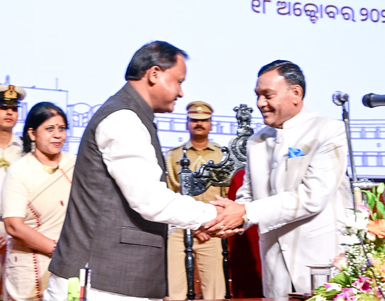 ଓଡ଼ିଶାର ରାଜ୍ୟପାଳ ଭାବେ ଶ୍ରୀ ବ୍ରଜମୋହନ ରାମଙ୍କ ଶପଥ ଗ୍ରହଣ