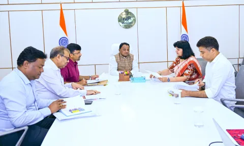 Bhubaneswar MP Aparajita Sarangi Meets CM Mohan Charan Majhi, Discusses Constituency Development Issues