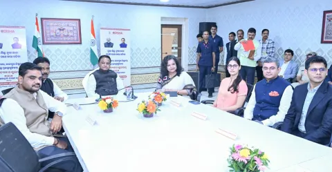 Inauguration of Industrial Projects in Kalinganagar: Chief Minister Holds Discussions with Industry Leaders