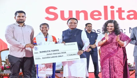 ଏସୀୟ କ୍ରୀଡ଼ା ୨୦୨୬ରେ ସ୍ୱର୍ଣ୍ଣ ବିଜୟୀ ଭାରତୀୟ ପୁରୁଷ ଓ ମହିଳା ହକି ଦଳକୁ ମୁଖ୍ୟମନ୍ତ୍ରୀଙ୍କ ସମ୍ବର୍ଦ୍ଧନା, ପ୍ରତି ଖେଳାଳିଙ୍କୁ ୧୧ ଲକ୍ଷ ଟଙ୍କା ପୁରସ୍କାର