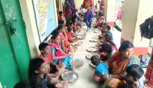 ଗଭୀର ଅବପାତଜନିତ ବର୍ଷା: ଜନସୁରକ୍ଷାକୁ ସର୍ବୋଚ୍ଚ ପ୍ରାଥମିକତା, ରିଲିଫ୍ ଶିବିରରେ ପ୍ରଭାବିତଙ୍କୁ ପ୍ରସ୍ତୁତ ରନ୍ଧା ଖାଦ୍ୟ ପରିବେଷଣ