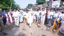 ସ୍ୱଚ୍ଛତାକୁ ଜନଆନ୍ଦୋଳନର ରୂପ ଦେବାକୁ ଆହ୍ୱାନ: ଖଣ୍ଡଗିରିରେ ‘ଏକ ଦିନ, ଏକ ଘଣ୍ଟା, ଏକ ସାଥ୍’ ସ୍ୱଚ୍ଛତା ଅଭିଯାନରେ ମୁଖ୍ୟମନ୍ତ୍ରୀ